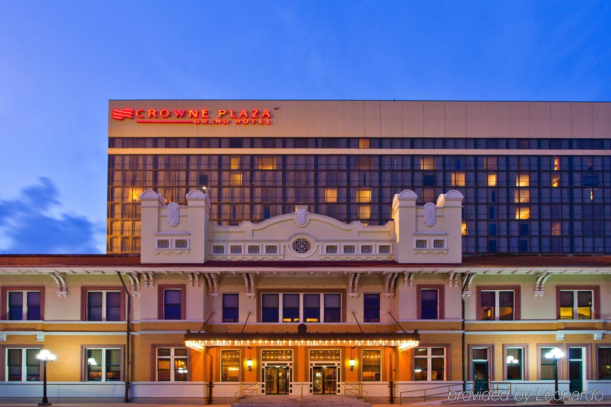 Crowne Plaza Pensacola Grand Hotell Exteriör bild