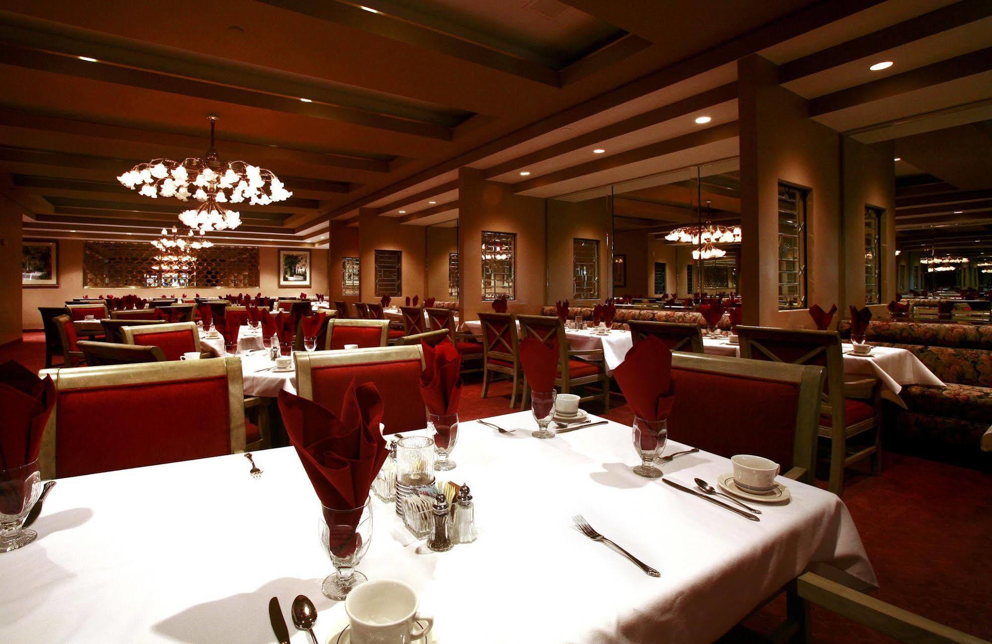 Crowne Plaza Pensacola Grand Hotell Restaurang bild