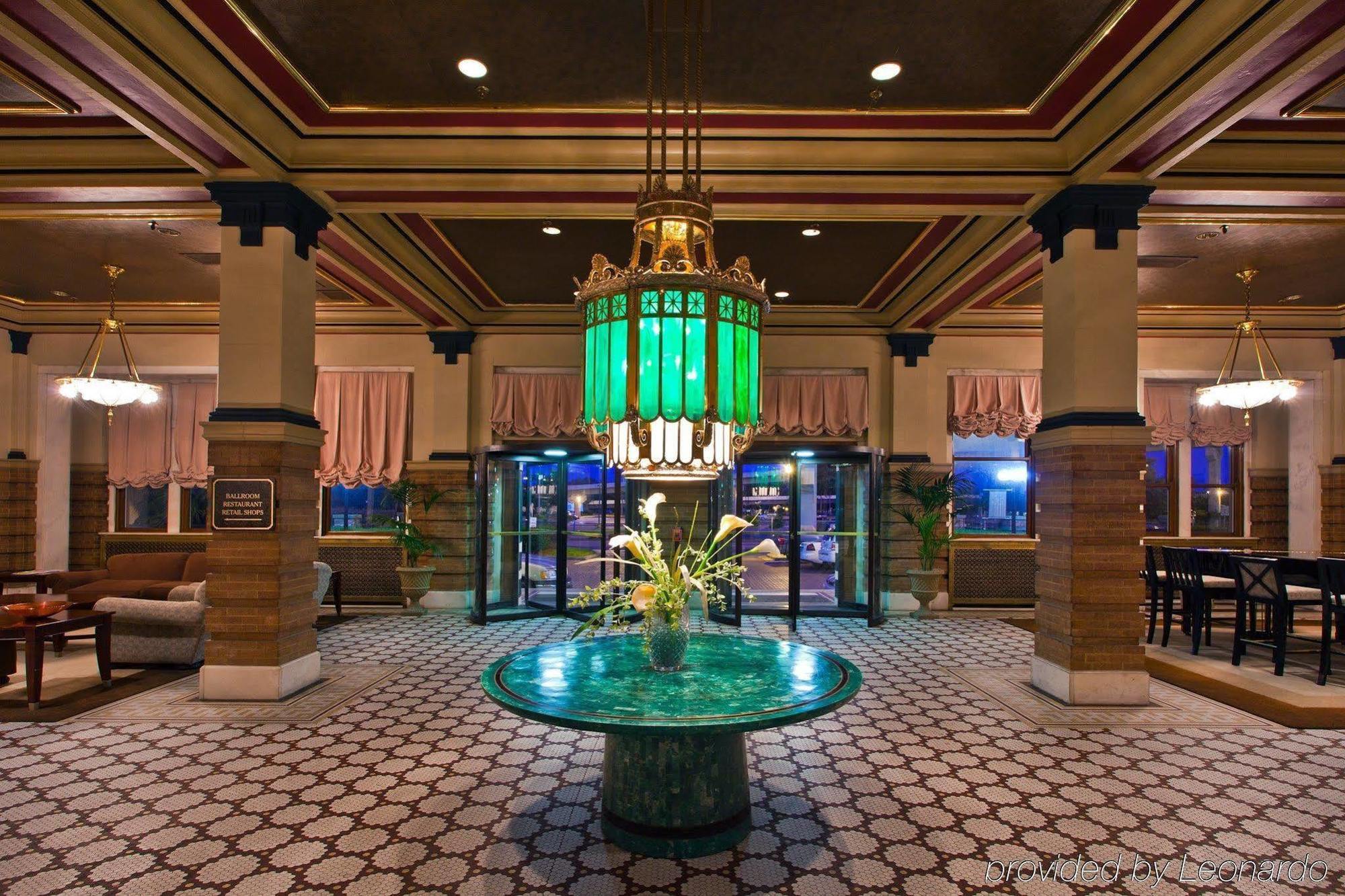 Crowne Plaza Pensacola Grand Hotell Inreriör bild