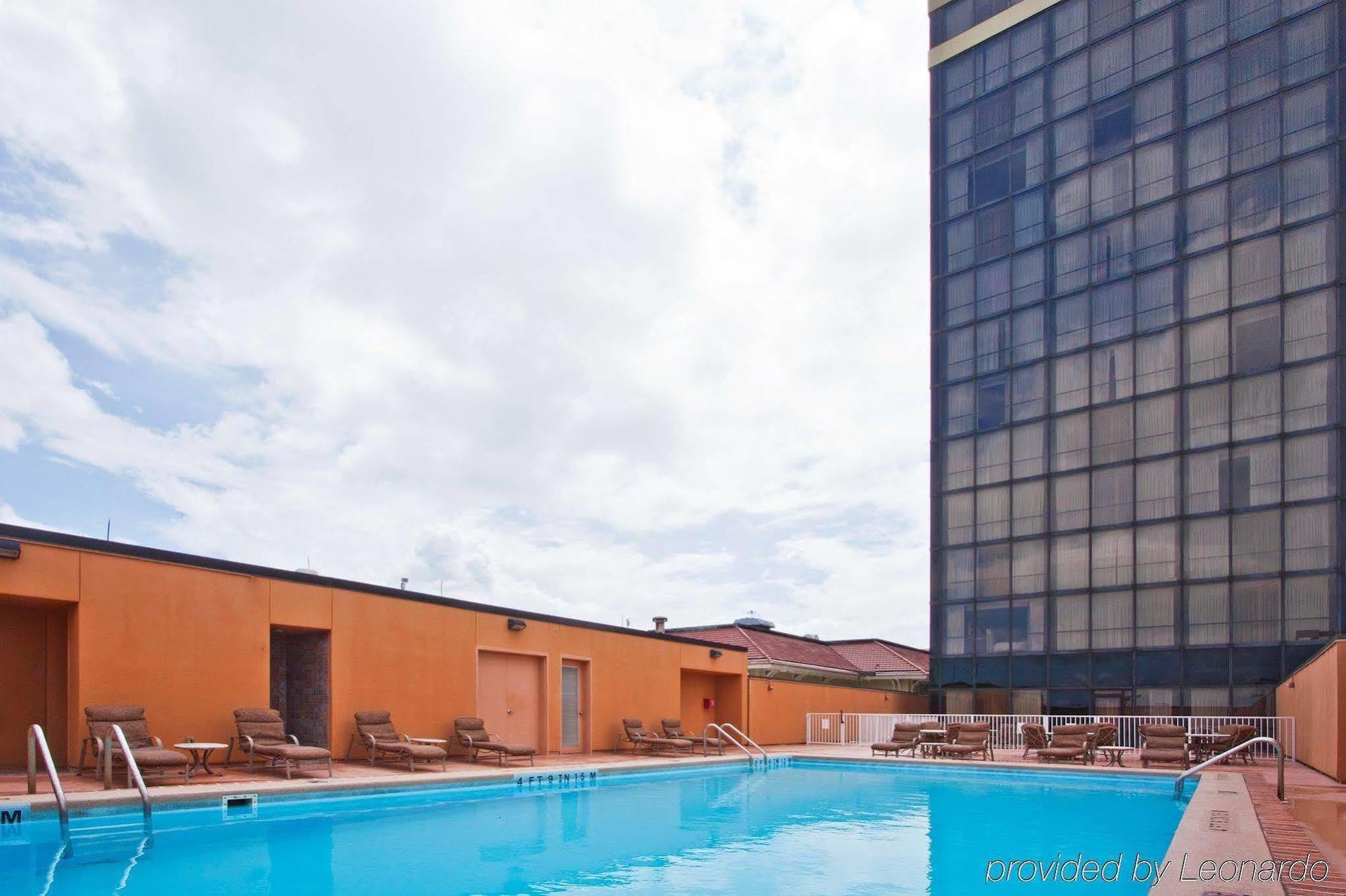 Crowne Plaza Pensacola Grand Hotell Exteriör bild
