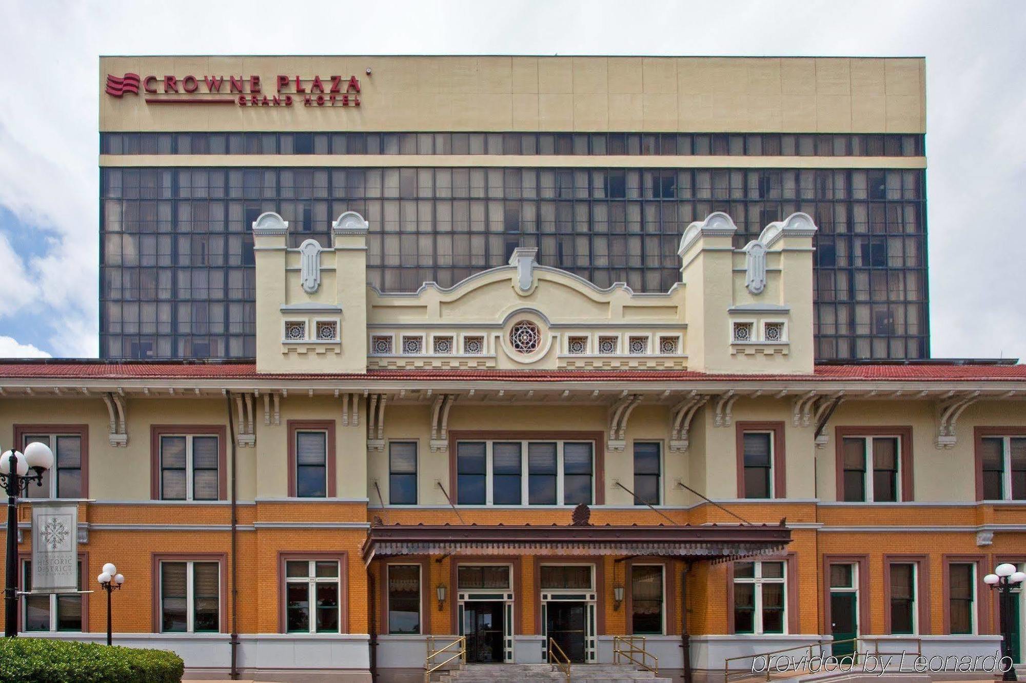 Crowne Plaza Pensacola Grand Hotell Exteriör bild